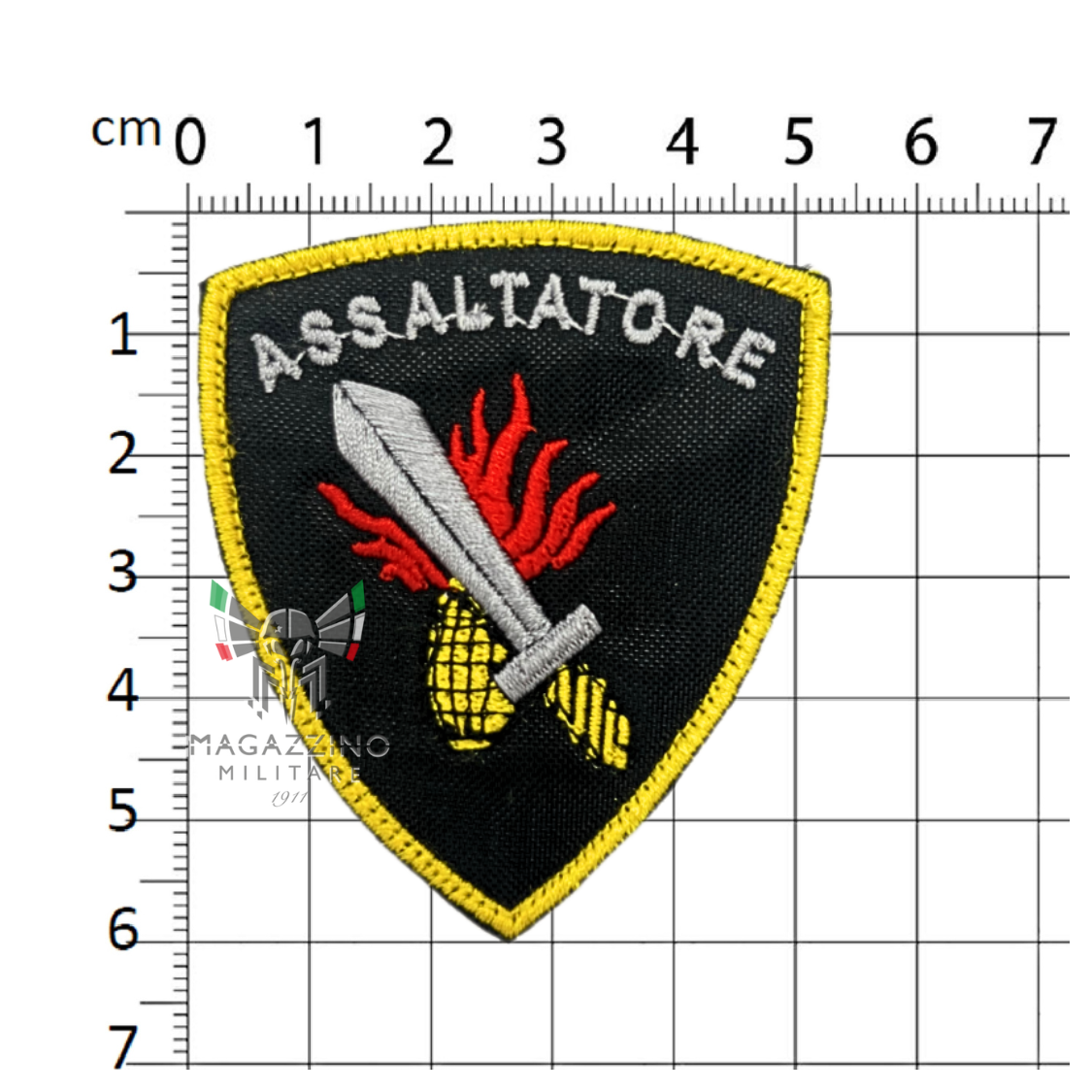 Scudetto omerale ricamato con velcro, modello Assaltatore, ideale per divise tattiche.